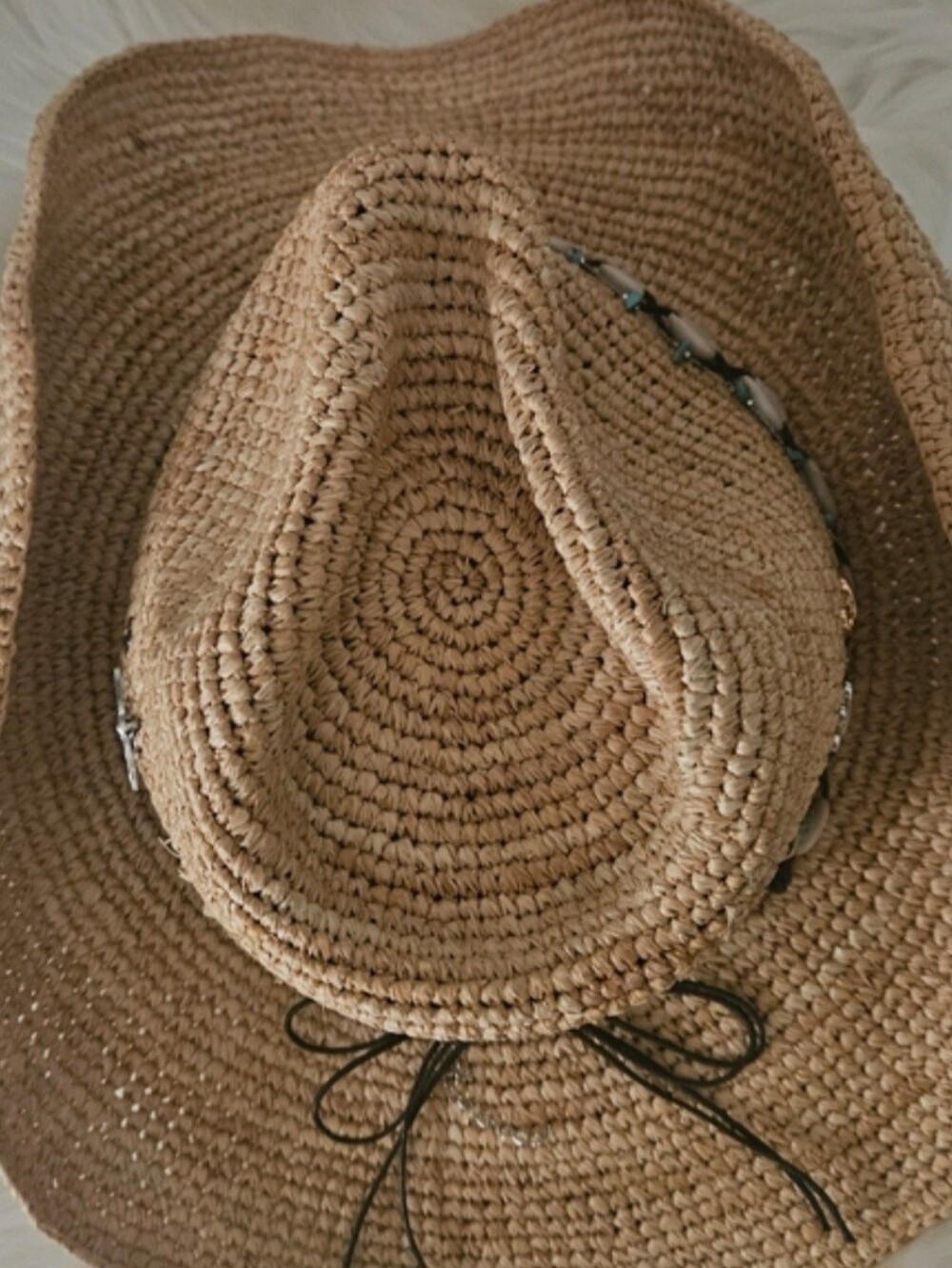 'Olive&Pique' Raffia Natural Straw Wide-Brim Sun Hat with Bead Trim
